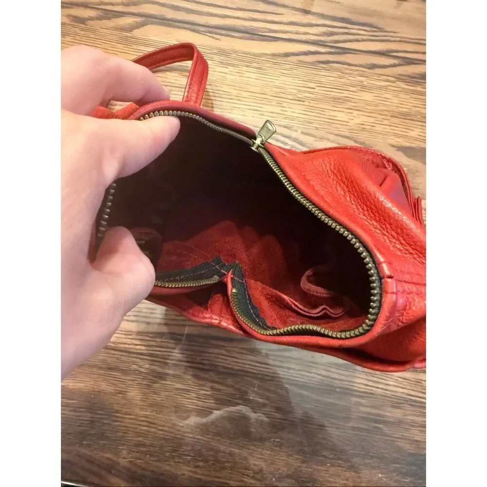 Overland Leather Center Zipper Purse Handbag Crossbody Droplet Bag Red Small‎